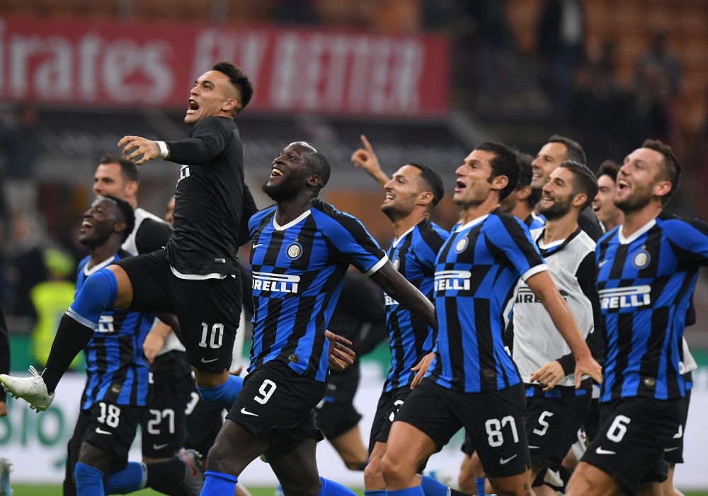 环足奖年最佳男足俱乐部候选：巴黎、切尔西、巴萨、拜仁在列