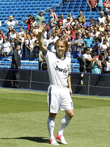 怀特37分生涯夜！公牛129-119攻陷丹佛主场