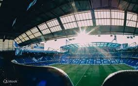 “老大，Gigi，我每天都在想念你们！” —— 凯里·欧文